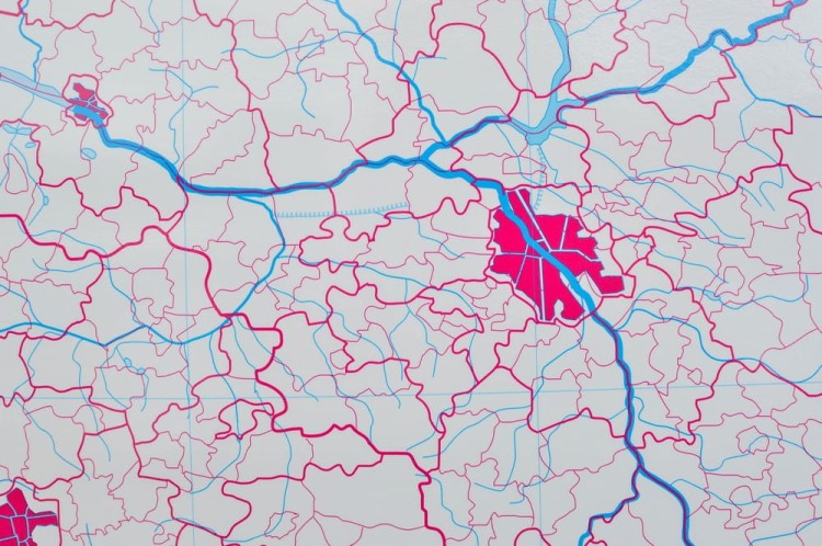 Polska 1:650 000. Mapa ścienna konturowa (administracyjna) wydawnictwa Meridian. Fragment 1