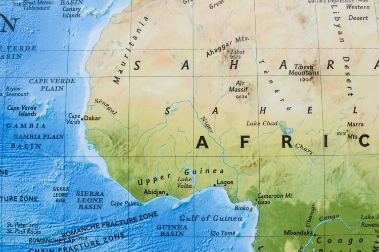 Świat 1:19 463 000. Mapa ścienna fizyczna wydawnictwa National Geographic. Fragment 1