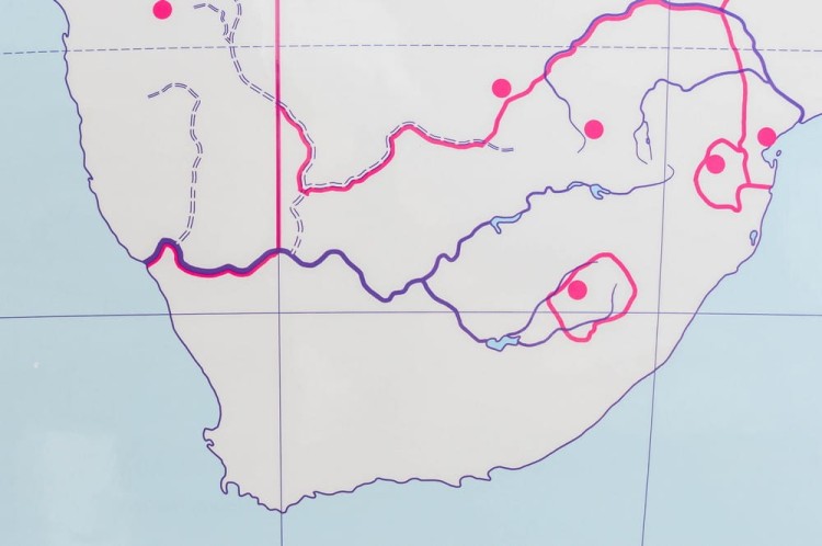 Afryka polityczno-konturowa NE (12).jpg