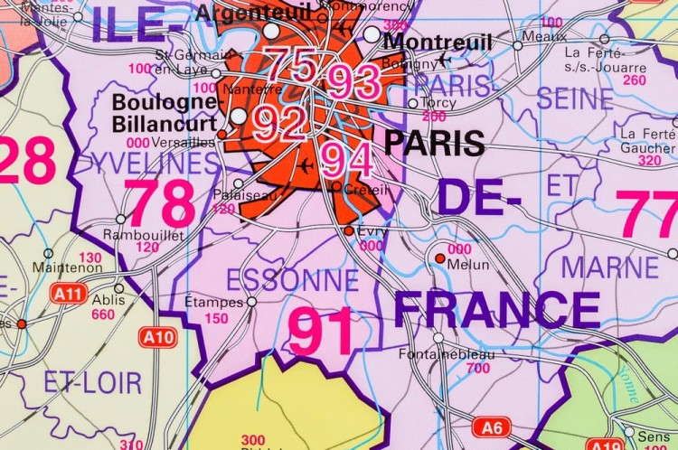 Francja 1:1 000 000. Mapa ścienna administracyjna z kodami pocztowymi. Wydawnictwo: Stiefel. Fragment 2