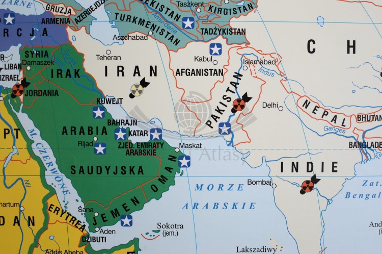 Świat w latach 1945-2008 - konflikty i wojny. Bloki polityczno-wojskowe na świecie (4).JPG