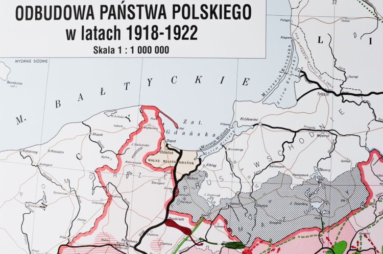 Rzeczpospolita Polska w latach 1918-1939. Mapa ścienna