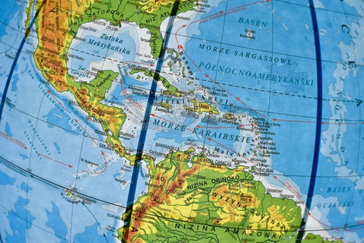 Globus 42 cm. Fizyczny. Podświetlany. Drewniana oprawa. Podświetlony - fragment 4