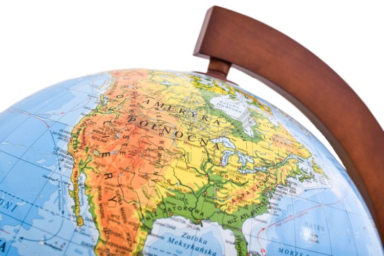 Globus 42 cm. Fizyczny. Podświetlany. Drewniana oprawa. Fragment 1