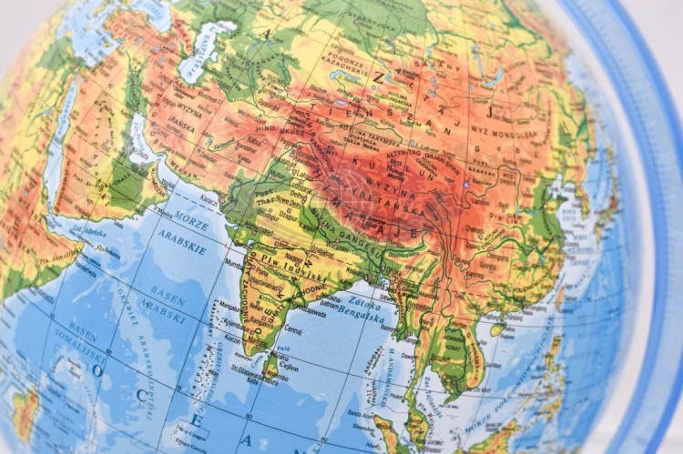 Globus fizyczny 22 cm. Fragment 2