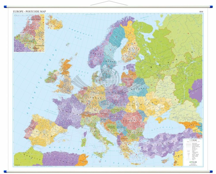 Europa 1:3 750 000. Mapa ścienna. Kody pocztowe. Język angielski