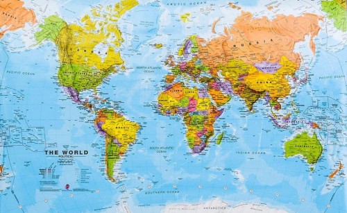 Świat polityczny 1:60 000 000. Mapa, podkładka na biurko i pod mysz dla dzieci wydawnictwa Maps International.