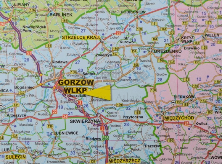 Magnesy trójkątne, jednokolorowe do oznaczania map / Znaczniki. Kolor żółty. 20 sztuk. Przykład zastosowania