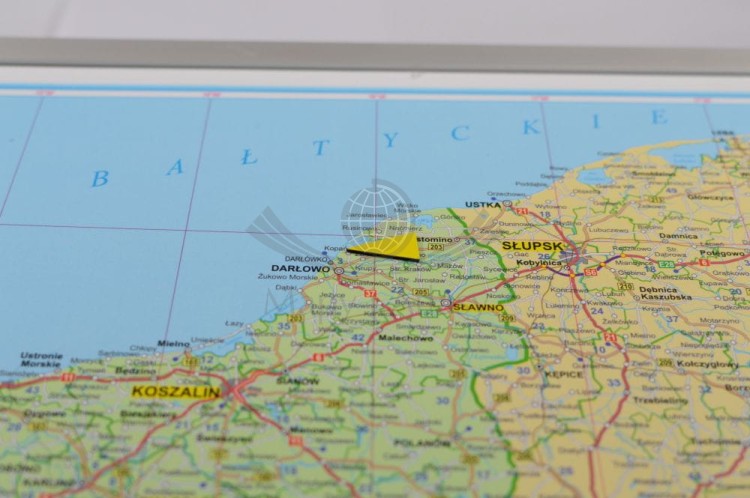 Magnesy trójkątne, jednokolorowe do oznaczania map / Znaczniki. Kolor żółty. 20 sztuk. Przykład zastosowania