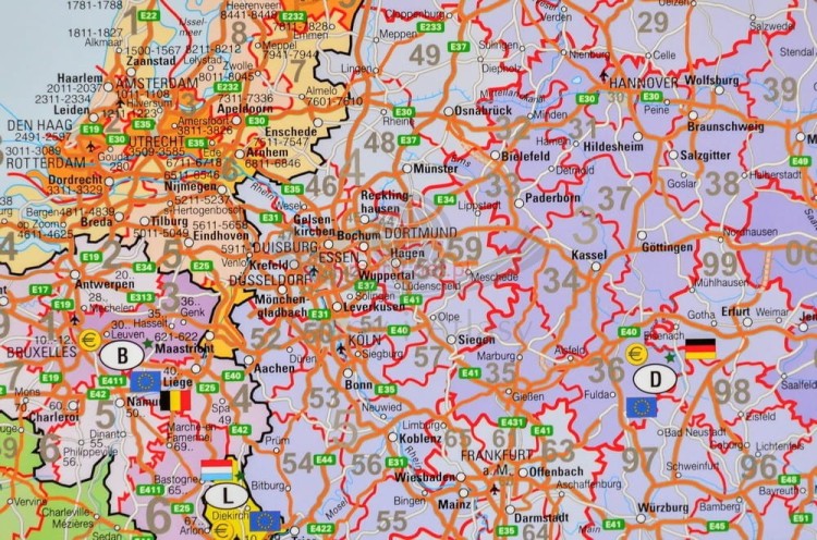 Europa 1:3 600 000. Mapa kodowa magnetyczna. Rama alu SLIM. Fragment 2