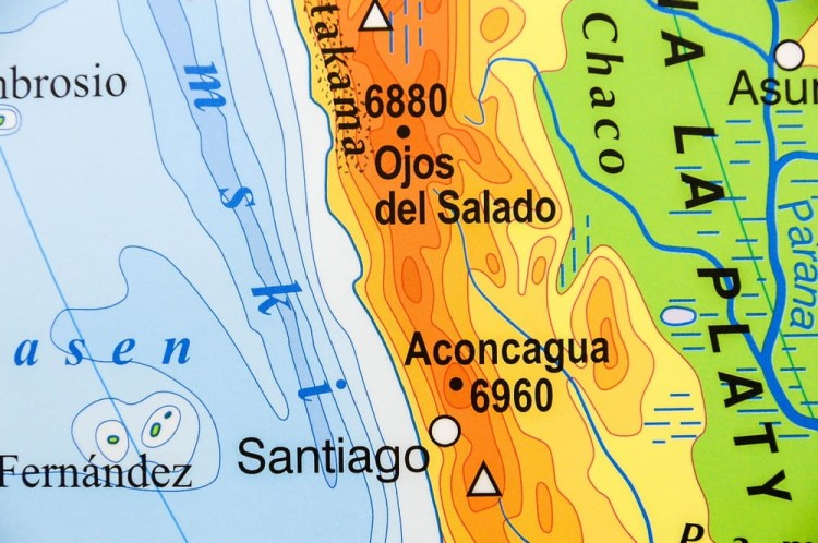 Świat ukształtowanie powierzchni 1:19 000 000. Mapa ogólnogeograficzna (fizyczna). Rama alu SLIM. Fragment 5