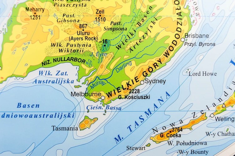 Świat ukształtowanie powierzchni 1:19 000 000. Mapa ogólnogeograficzna (fizyczna) magnetyczna. Rama alu SLIM. Fragment 6