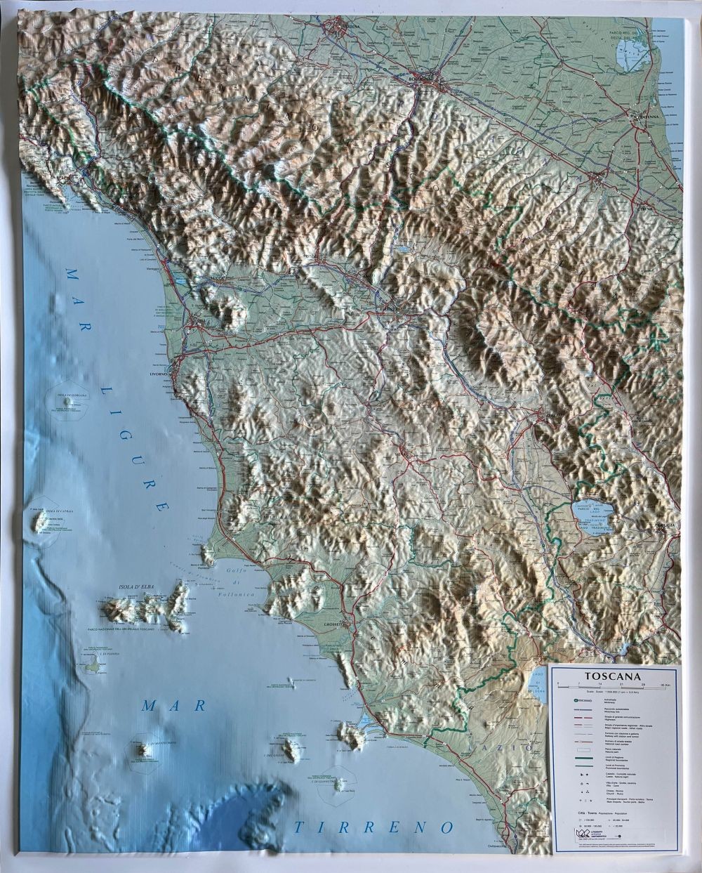 Toskania 1:350 000. Mapa plastyczna (trójwymiarowa)