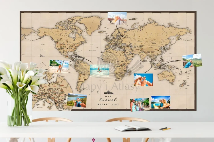 wielka_turystyczna_mapa_swiata-bezowa-zdjecia (1).webp