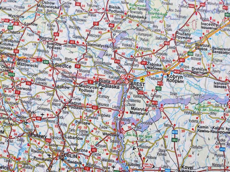 Europa Wschodnia. Mapa ścienna drogowo-polityczna wydawnictwa Freytag & Berndt. Fragment 3