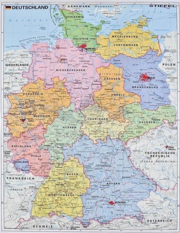 Niemcy 1:1 000 000. Mapa administracyjna. Rama alu SLIM