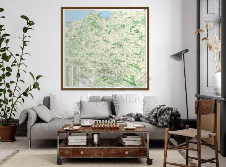 Polska 1:500 000. Parki narodowe i krajobrazowe. Mapa w ramie drewnianej wydawnictwa ArtGlob.