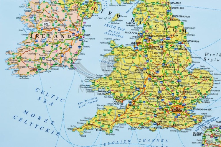 Europa 1:4 300 000. Mapa polityczno-drogowa magnetyczna. Rama alu SLIM. Fragment 4