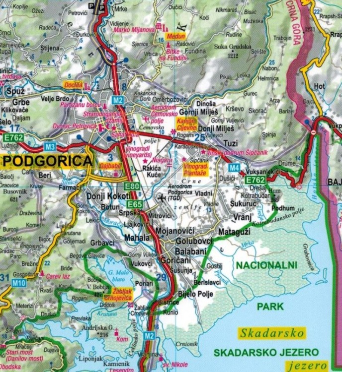 Czarnogóra 1:275 000. Laminowana mapa samochodowo-turystyczna wydawnictwa ExpressMap. Fragment 2