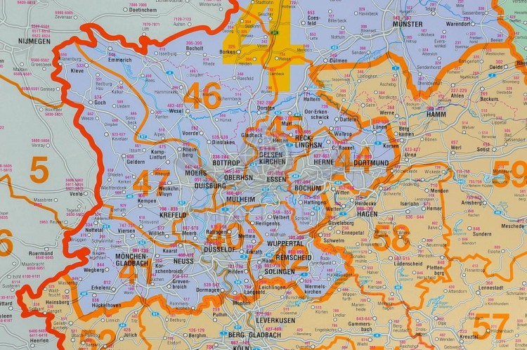 Niemcy 1:750 000. Mapa administracyjna. Kody pocztowe. Rama alu SLIM. Fragment 4