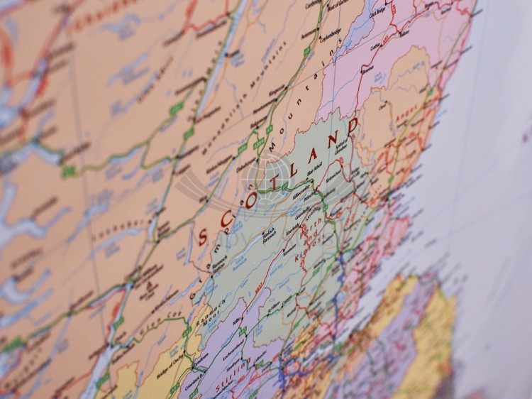 Wyspy Brytyjskie / Wielka Brytania i Irlandia. Mapa ścienna administracyjno-drogowa wydawnictwa Global Mapping. Fragment 4