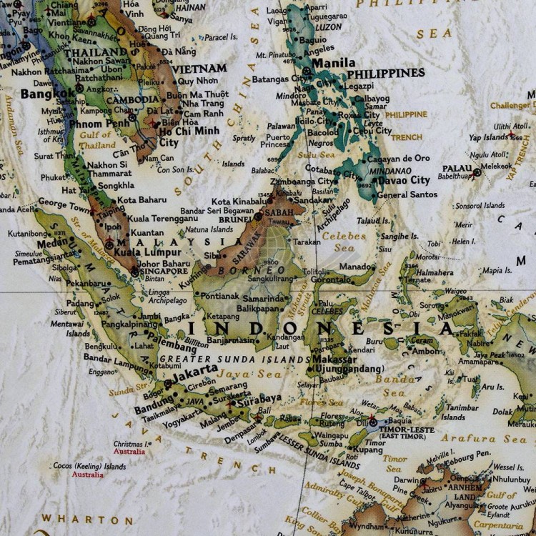 Świat 1:37 215 000. Mapa polityczna, ekskluzywna w ramie drewnianej wydawnictwa National Geographic. Fragment 1
