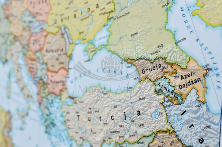 Europa. Mapa polityczna i fizyczna. Podkładka na biurko. Fragment 16