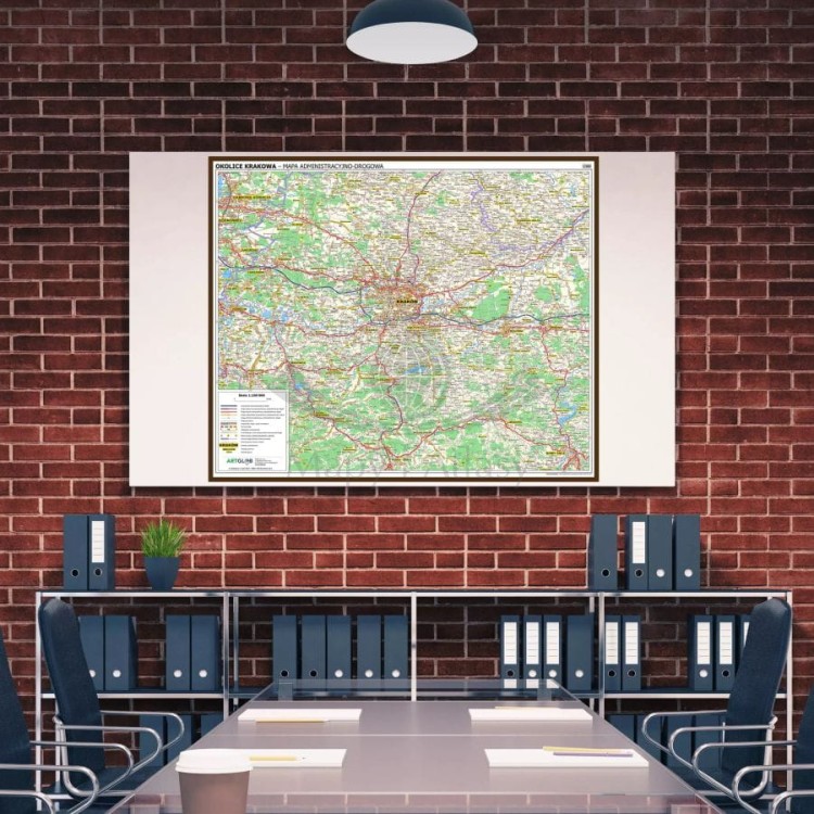 Okolice Krakowa 1:100 000. Mapa administracyjno-drogowa w ramie drewnianej. Przykład aranżacji