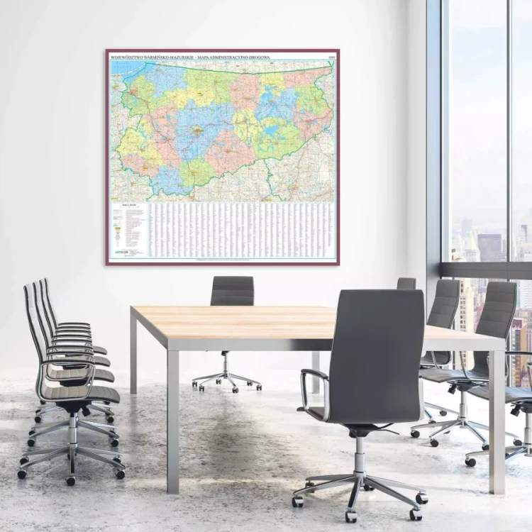 Województwo warmińsko-mazurskie. Mapa administracyjno-drogowa w ramie drewnianej. Przykład aranżacji