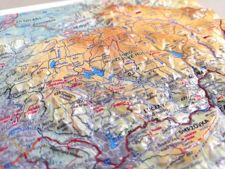 Góry Izerskie 1:180 000. Mapa plastyczna (trójwymiarowa) - mała. Fragment 2