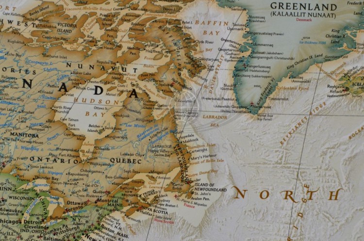 Świat. Mapa polityczna ekskluzywna. Wersja na korku w ramie aluminowej. Fragment 2