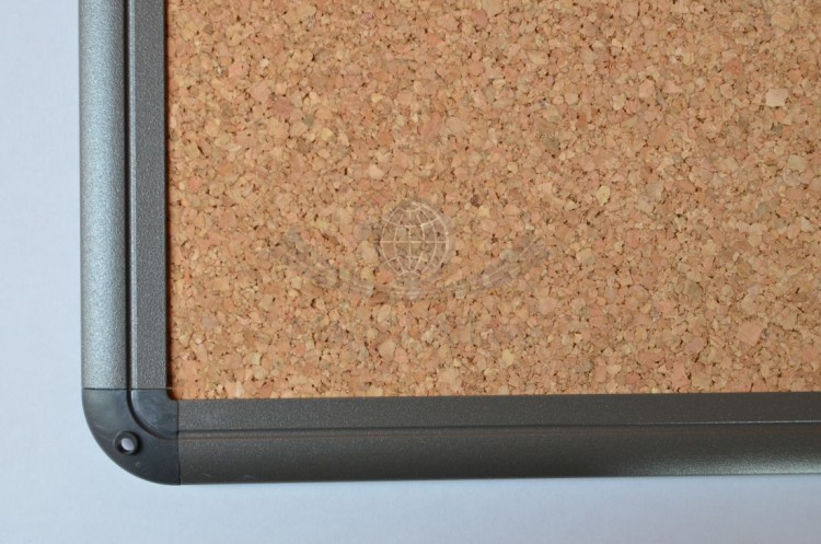 Świat. Mapa polityczna ekskluzywna. Wersja na korku w ramie aluminowej. Oprawa