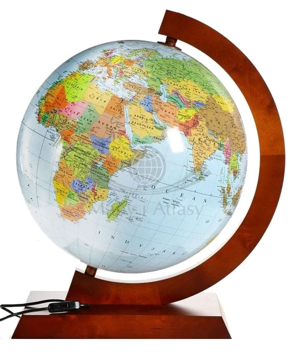 Globus polityczno-fizyczny o średnicy 25 cm wydawnictwa Zachem. Drewniana oprawa