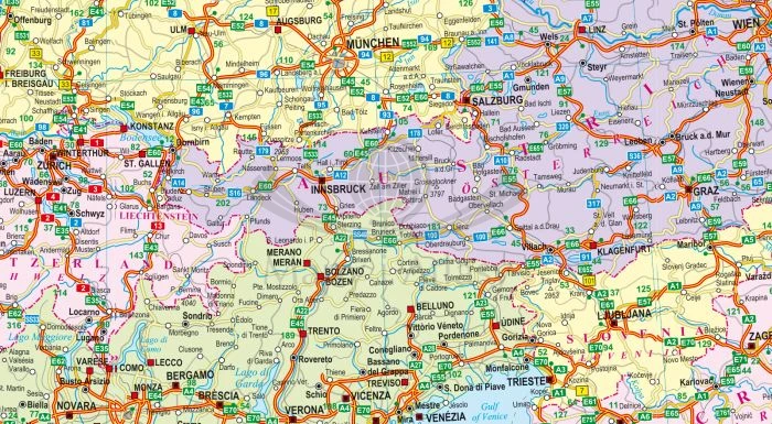 Europa 1:4 000 000. Laminowana mapa samochodowa wydawnictwa ExpressMap. Fragment