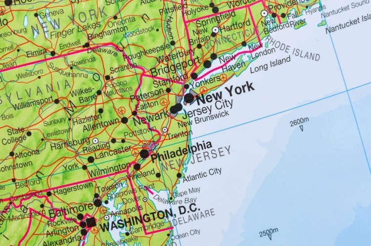 Ameryka Północna 1:7 000 000. Mapa ścienna polityczna wydawnictwa Maps International. Fragment 3