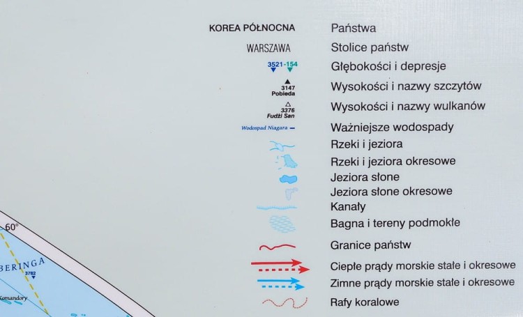 Świat 1:26 000 000. Mapa ścienna krajobrazowa wydawnictwa Meridian. Legenda 2