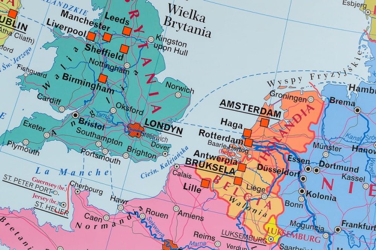 Europy polityczna  rozmieszczenie ludności NE (16).jpg