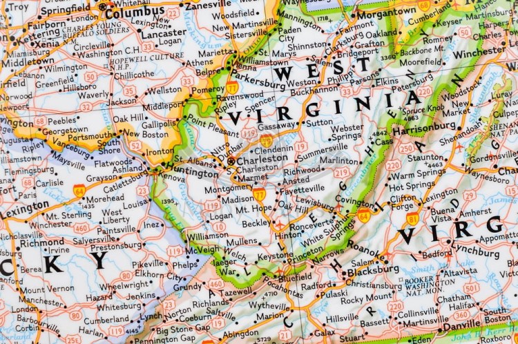 USA 1:4 561 000. Mapa polityczna w ramie drewnianej. Wydawnictwo: National Geographic. Fragment 6