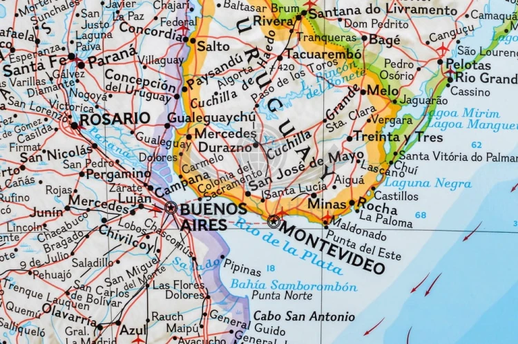 Ameryka Południowa. Mapa polityczna w wersji magnetycznej. Wydawnictwo: National Geographic. Fragment 7