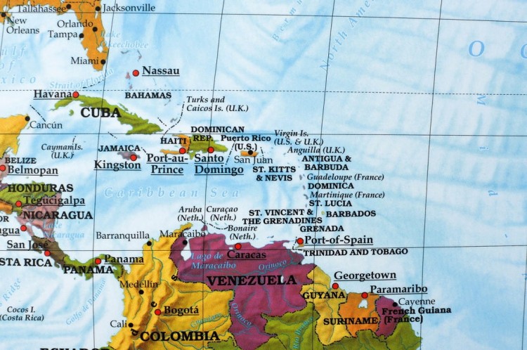 Świat 1:40 000 000. Mapa ścienna polityczna wydawnictwa Freytag & Berndt. Fragment 6