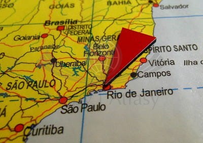 Magnesy trójkątne, jednokolorowe do oznaczania map / Znaczniki. Kolor czerwony. 20 sztuk. Przykład zastosowania