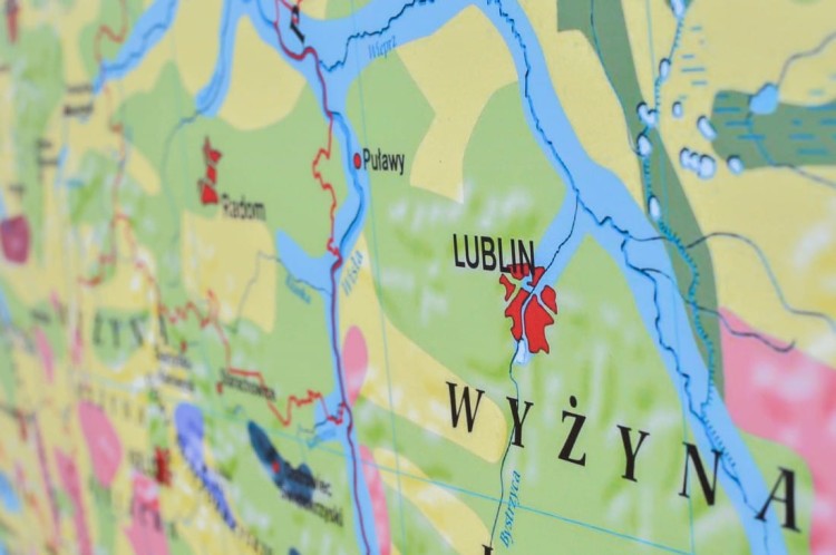 Polska - rodzaje gleb 1:650 000. Mapa ścienna wydawnictwa Meridian. Fragment 4