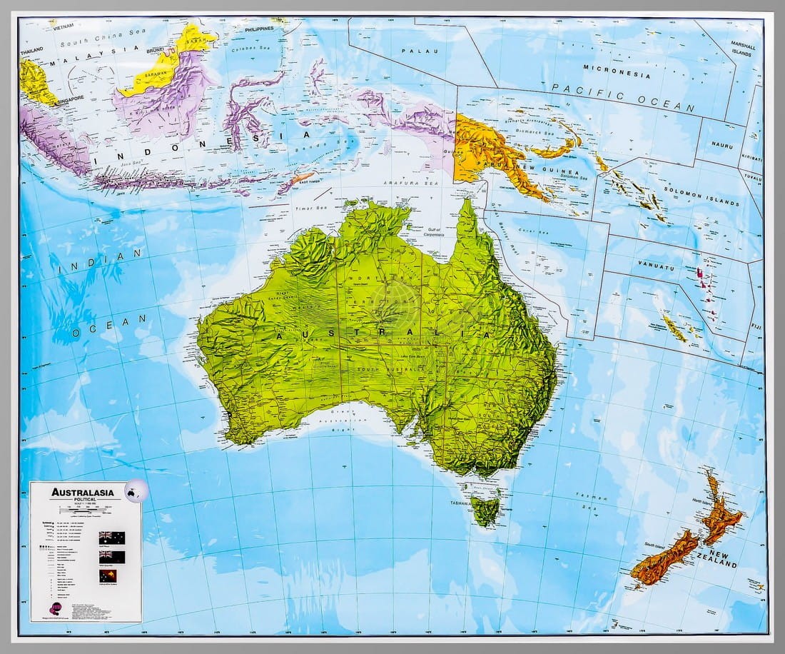 Australia 1:7 000 000. Mapa polityczna. Wersja magnetyczna. MI