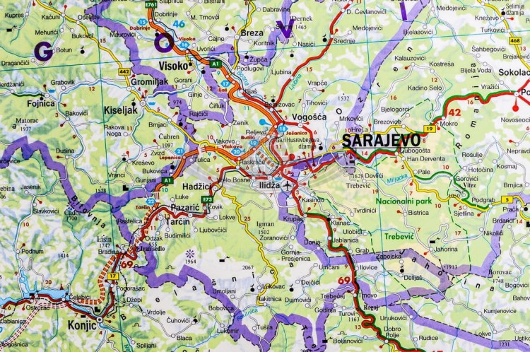 Chorwacja, Słowenia, Bośnia i Hercegowina. Mapa ścienna fizyczno-drogowa wydawnictwa Freytag & Berndt. Fragment 8