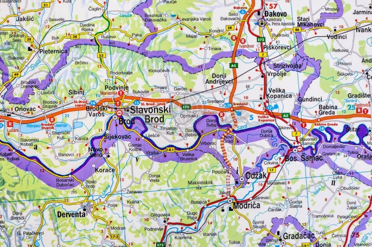 Chorwacja, Słowenia, Bośnia i Hercegowina. Mapa ścienna fizyczno-drogowa wydawnictwa Freytag & Berndt. Fragment 9