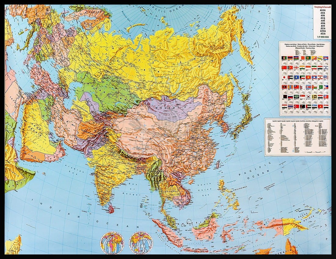 Azja 1:9 000 000. Mapa polityczna. Wersja magnetyczna. Freytag & Berndt