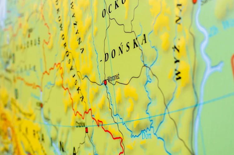 Europa 1:4 000 000. Mapa ścienna fizyczna z elementami ekologii wydawnictwa Meridian. Fragment 5