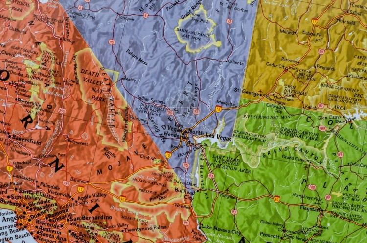 USA / Stany Zjednoczone 1:2 815 000. Mapa ścienna, ozdobna wydawnictwa National Geographic. Fragment 3