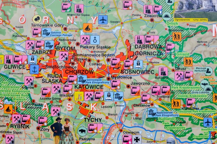 Małopolska mapa ścienna ogólnogeograficzna-krajobrazowa Nowa Era fragment 7