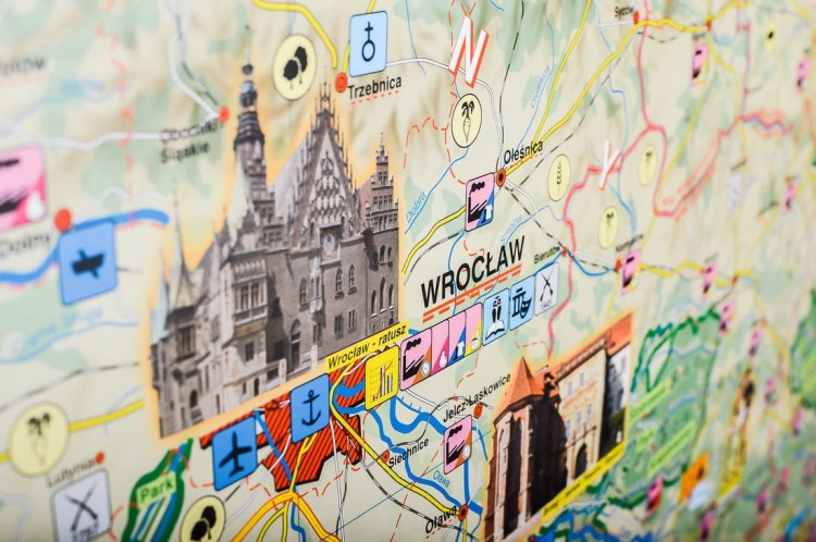 Śląsk mapa ścienna ogólnogeograficzna krajobrazowa Nowe Era fragment 13